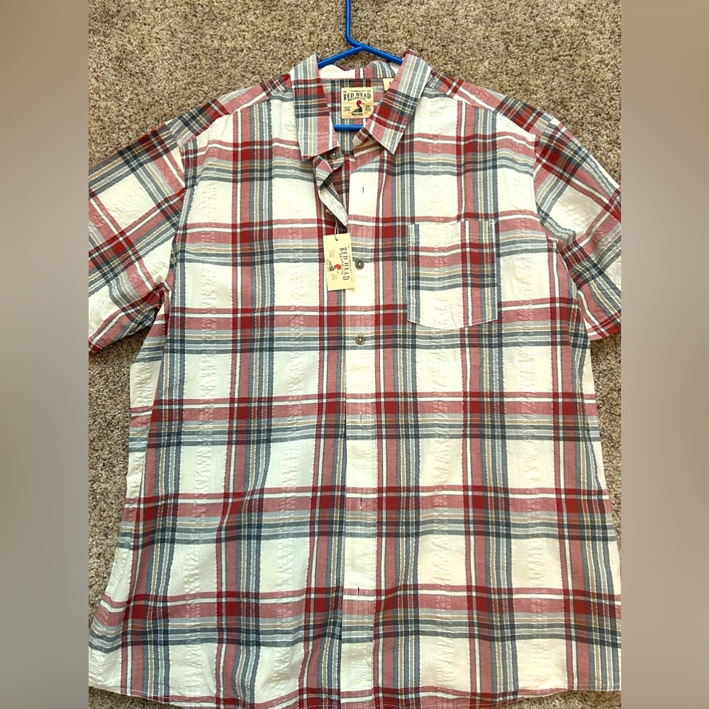 3/$13 bundle deal 
Men’s brand new button up 2XL Red Head Brand Shirt